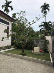 Three Bedroom Tropical Home New Built In Soi Pasak Near Laguna